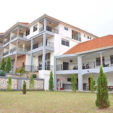 Eka Hoima Hotel Exteriér fotografie